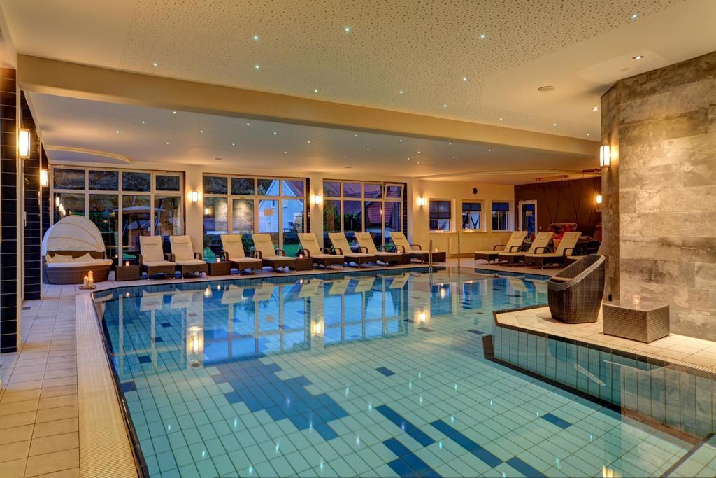 Bernrieder Hof Hotel Buitenkant foto